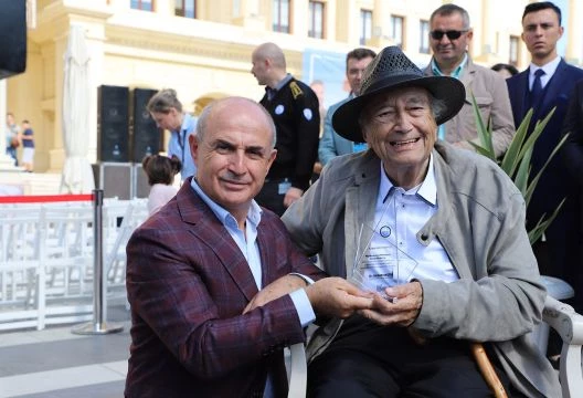 Başkan Akgün: Kitap Günlerini NESLİCAN TAY’a adıyorum