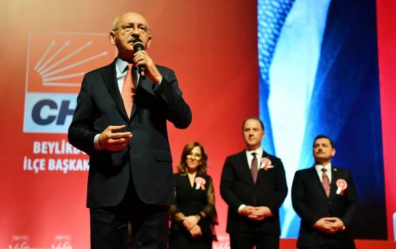 CHP Beylikdüzü 4.Vefa Ödülleri sahiplerini buldu