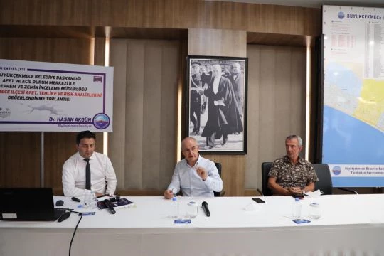 Büyükçekmece’de muhtemel deprem ve afet riski tartışıldı